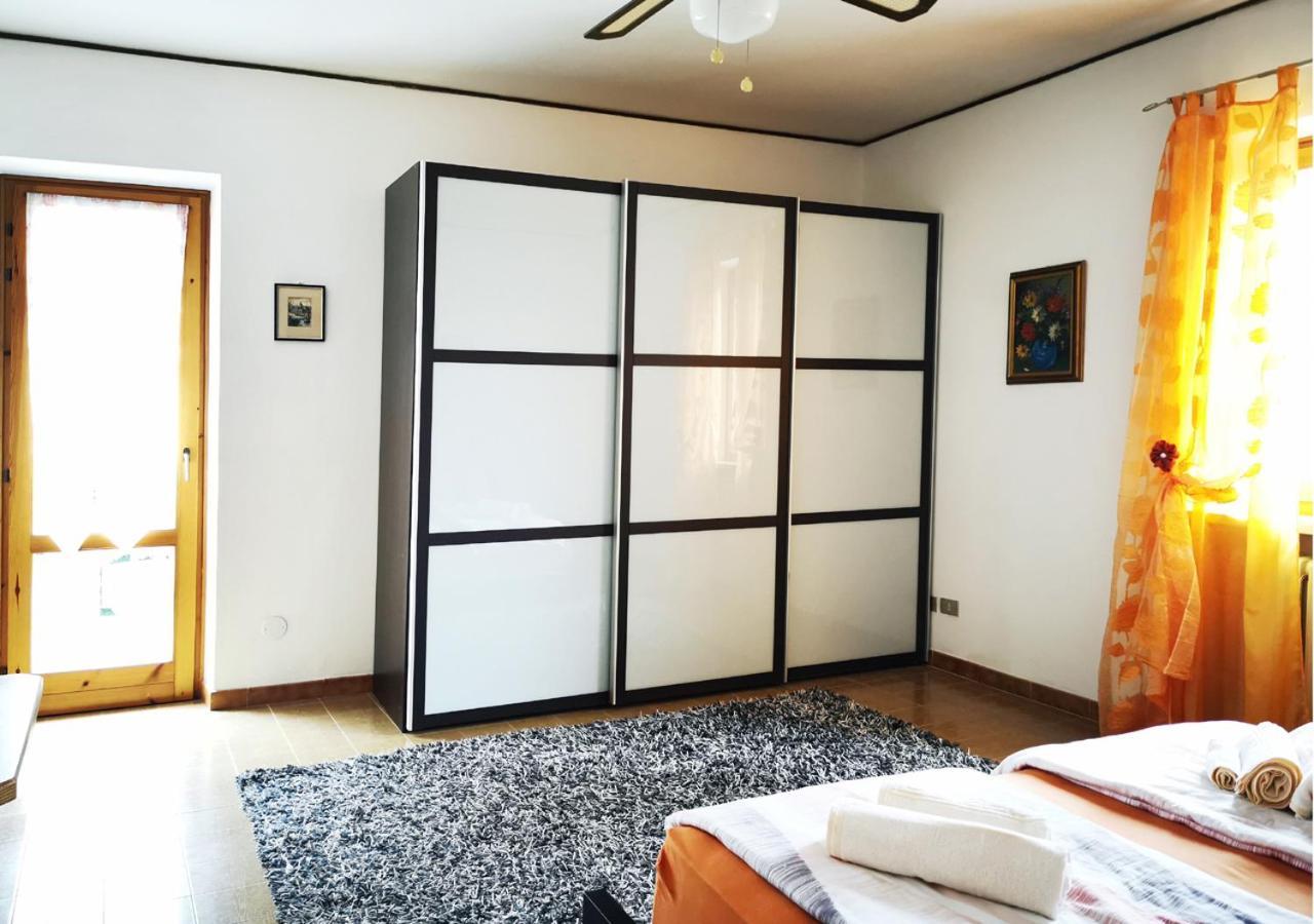 Casa Rustica Con Giardino Villa Caprino Veronese Dış mekan fotoğraf
