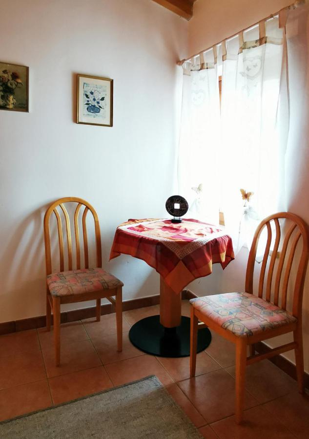 Casa Rustica Con Giardino Villa Caprino Veronese Dış mekan fotoğraf