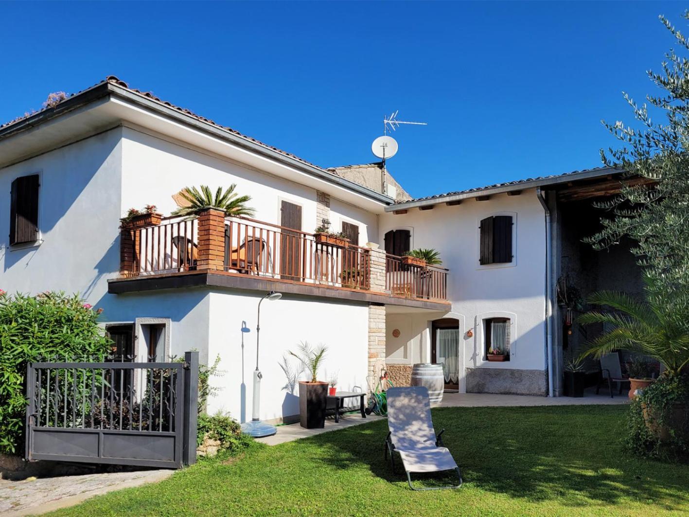 Casa Rustica Con Giardino Villa Caprino Veronese Dış mekan fotoğraf